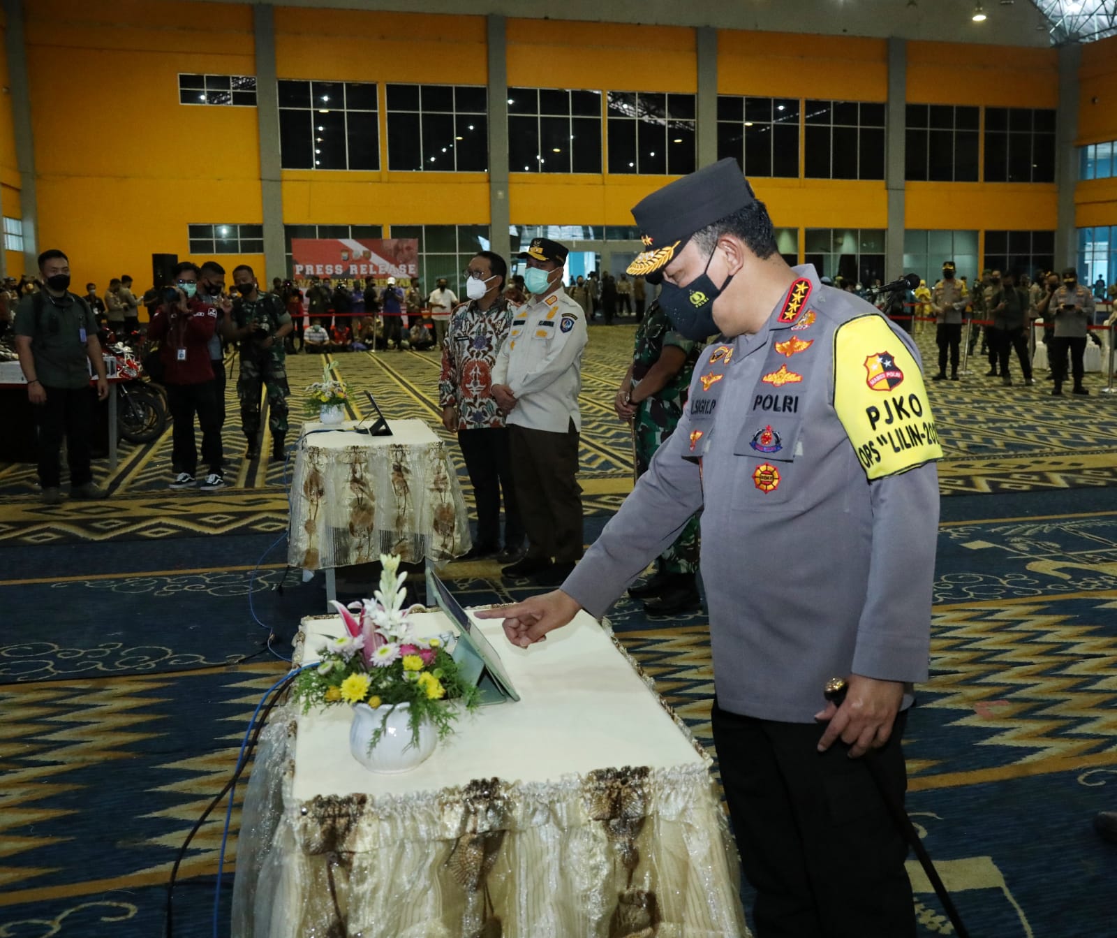 Diundi Kapolri, Hadiah Utama 1 Mobil Kebut Vaksinasi Sulsel Diraih Warga Toraja